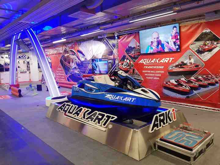 Free Shipping Aqua Kart Racing Boat with Free Trailer for Water Sports ...