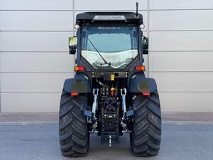 Tractor Agrícola Utilitario Deutz Fahr 5105 DF GS de 105 HP con Certificación EPA y CE, Cabina Cerrada, Motor, Caja de Cambios y Rodamientos para Trabajos Agrícolas - Product Image 2