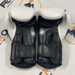 Guantes de Boxeo MMA Dobles Acolchados Cómodos Más Vendidos, Guantes de Entrenamiento de Kickboxing Profesionales Personalizados que Absorben la Humedad - Product Image 2
