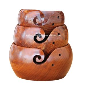 Bol de fil en bois écologique fait à la main design traditionnel personnalisable pour le tricotage - Product Image 5