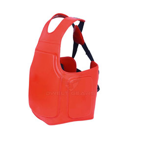 Protections de poitrine de boxe en cuir légères, respirantes et écologiques, fabriquées au Pakistan, pour adultes, options personnalisées, prix bas - Product Image 3