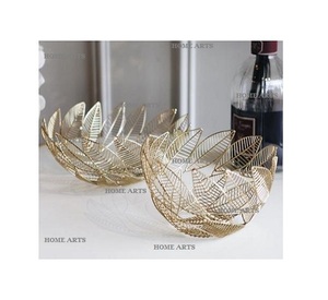 Tazón para Servir Alimentos de Aluminio de Último Diseño con 2 Cucharas, Tazón Decorativo para Alimentos de Alta Calidad, Tamaño Mediano, en India - Product Image 6