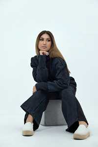 460 GSM 50% Rayón 45% Poliéster 5% Spandex Logotipo personalizado Fabricante Damas Deportes Pista de dos piezas Hecho en Pakistán - Product Image 2