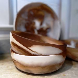 Bol moyen de tous les jours en résine tourbillon noir de taille personnalisée au meilleur prix fait à la main en Inde pour les occasions de fêtes - Product Image 4