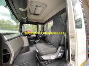 Camion benne d'occasion MAN TGS 35.400 RHD 6x4 de 2016, capacité 50t, diesel, poids lourd, conduite à droite - Product Image 6