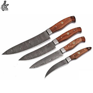 Ensemble de couteaux de cuisine faits à la main en acier Damas massif Couteau de chef tranchant sur mesure en acier inoxydable Sac à roulettes en cuir Manche en bois - Product Image 4