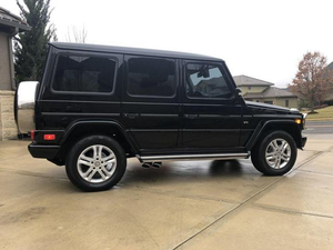 SUV de Lujo G550 2025 en Estilo Alemán, en Perfecto Estado, con Tracción en las Cuatro Ruedas 4MATIC, Automático, Volante a la Izquierda, Interior de Cuero, Cámara Trasera - Product Image 3