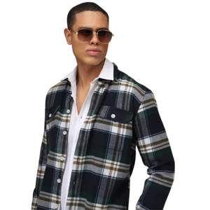 Chemise à carreaux en coton brossé modeste Tissu doux Manches longues Design à carreaux intemporel pour une tenue décontractée de tous les jours - Product Image 2