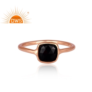 แหวนเรียงซ้อนพลอยโอนิกซ์สีดำธรรมชาติชุบทองสเตอร์ลิงโรสเตอร์ออกแบบได้ตามต้องการ - Product Image 2