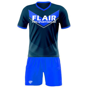 Kits de football rétro conçus sur mesure Uniformes de maillot de football pour enfants de haute qualité pour hommes - Product Image 2