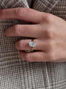 Anillo de compromiso de solitario de diamante con corte de cojín alargado de 11x9mm, plata chapada en oro de 18 quilates | Nupcial minimalista clásico de cuatro puntas - Product Image 6