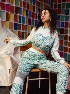 Conjuntos de Jogger de dos piezas de talla grande para mujer, suéter de invierno de Color sólido, sudaderas con capucha y pantalón, chándal cómodo para mujer - Product Image 5