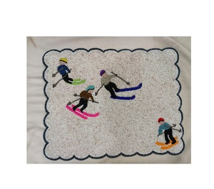 Vente chaude Fantaisie Conception à la main Broderie Tapis De Table Napperons Antique Look Personnalisé Vaisselle Décoratif À La Maison Napperons - Product Image 1