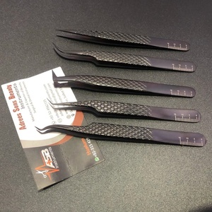 แหนบต่อขนตาปลายแหลมพลาสม่าสีดำ สแตนเลสแบบยั่งยืนจากญี่ปุ่น รับผลิตตามสั่งพร้อมโลโก้ ขายส่งในราคาประหยัด - Product Image 1