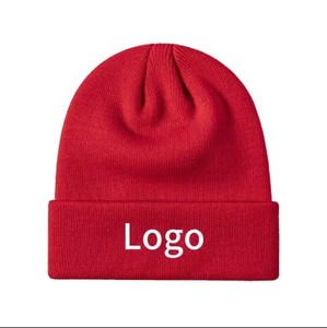 Bonnets d'hiver brodés avec logo personnalisé vente en gros stock tricoté pour hommes femmes bébés enfants toque d'hiver avec impression numérique - Product Image 1