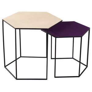 Tables imbriquées en fer contemporain dans plusieurs revêtements de couleur avec option de dessus en verre et marbre disponible en taille et finitions personnalisées. - Product Image 2