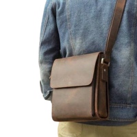 Sac de Poitrine Unisexe en Cuir PU Personnalisé France Design FD0000253 pour Homme, Sac Bandoulière Messager Fonctionnel avec Chargement USB
