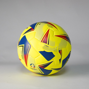 Balones de fútbol/fútbol de cuero PU de tamaño estándar profesional 4 5, partidos de actividad deportiva de entrenamiento al aire libre para interiores de alto rendimiento - Product Image 4