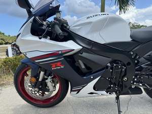 (JY) VENTA AL POR MAYOR 2024 SUZUKI GSX R600 MOTOCICLETA DEPORTIVA NUEVA - Product Image 4