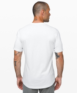 เสื้อยืดผ้าฝ้ายโอเวอร์ไซส์สำหรับผู้ชายผ้าถักทรงหลวมออกแบบโลโก้ได้ตามต้องการสำหรับ3D พิมพ์ลายนูนแบบแข็ง - Product Image 3
