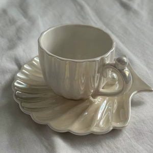 Luxury Design Ceramic <b>Cup</b> And Saucer For Home Hotel or Restaurant Brown Color Round Shaped Tabletop Coffee or Tea <b>Cup</b> And saucer - Product Image 1