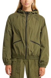 เสื้อแจ็คเก็ตกันลมสำหรับผู้หญิง สีดำ แบบโค้ช กันน้ำ ระบายอากาศ ดีไซน์ปักและทอ ซับในไนลอน สีปรับแต่งได้ - Product Image 4