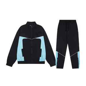 Survêtement coupe-vent léger Ensemble de vêtements de sport imperméables avec logo personnalisé Streetwear d'entraînement de gymnastique d'usine OEM - Product Image 1