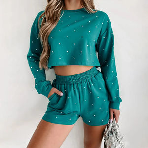 Nouvel arrivage ensemble court avec logo personnalisé avec strass haut court à capuche zippé pour femme ensemble sweat-shirt à capuche short et sweat à capuche et short - Product Image 4