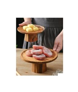 Support à gâteau en bois - Écologique, résistant à la chaleur, passe au lave-vaisselle, designs personnalisés pour la présentation de desserts, éco-responsable - Product Image 1