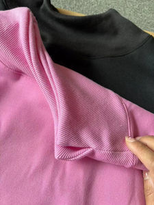 Sweatshirts à capuche décontractés à encolure haute et demi-fente Sweats à capuche surdimensionnés pour femmes à épaules tombantes - Product Image 5