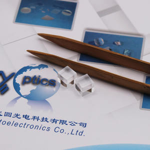 Prisma Óptico Personalizado de Silica Fundida em Ângulo Reto Redondo com Revestimento AR e Suporte Personalizado - Product Image 5