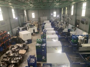 Piezas de Plástico ABS Moldeadas por Inyección Hechas a Medida en Vietnam para Carcasas Auxiliares de Juegos Móviles - Product Image 4