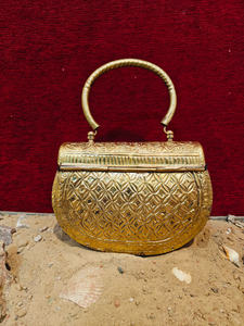 Bolso de Mano de Noche de Metal Dorado con Grabado Floral Vintage, con Asa Rígida, Bolso de Lujo para Mujer, para Bodas y Fiestas, Exportación Premium - Product Image 4