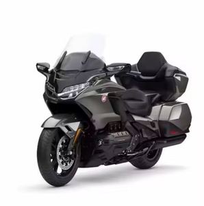 Venta Directa de Fábrica Motocicletas Honda Goldwing Tour DCT Gris Metálico 2025 en Venta - Product Image 2