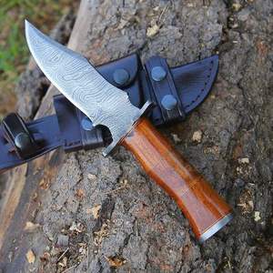 Couteau de chasse à lame fixe en acier Damas fait à la main, vente en gros, pour le camping en plein air, survie, avec manche en bois, OEM personnalisé avec étui - Product Image 5