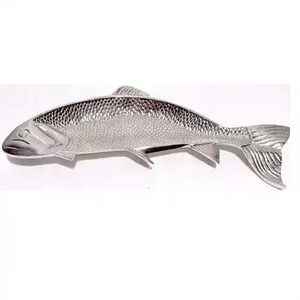 Plateau en forme de poisson de Noël plateau de service en métal plat décoratif en aluminium plateau en métal contemporain vaisselle Unique - Product Image 1