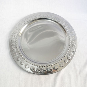Manufacturers of Excellent Quality Round Metal Charger Plate Food <b>Serving</b> <b>Dishes</b> for Wedding Home Hotel at Reasonable Prices - Product Image 5
