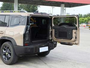 Vehículo SUV Usado de Lujo de Alta Calidad, Diseño 2025, J=et-o-ur Traveler 4WD, Autonomía NEDC de 201-300 km, Batería de 50-70 kWh, Motor de 120 kW - Product Image 2