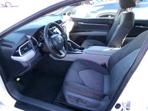 Voiture d'occasion de qualité abordable, Toyota Camry Hybride LE 2018, conduite à gauche - Product Image 4