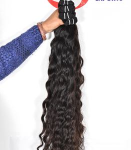 Vente en gros de cuticules vierges vietnamiennes alignées de couleur naturelle noire pour femmes Extensions de cheveux humains bruts de styles de boucles à vagues profondes - Product Image 4