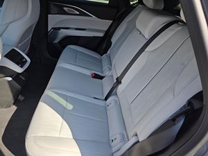 2023 LYRIQ RWD DEBUT Edition Low Mileage Sound Engine R18 Tyre Panoramic Sunroof LED Headlights Ready to Ship - Product Image 6