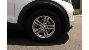 Coche usado Seminuevo Certificado 2022 F ord Explorer XLT 4WD - Product Image 4