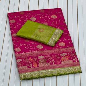 Sari en soie Dola VASTRA COTTAGE, tissage Meenakari Zari, pallu brodé, bordure en cordon avec travail de séquence, avec blouse contrastée - Product Image 5