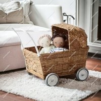 Chariot en bois Montessori poupée chariot aire de jeux boîte à jouets pour enfants avec roues en bois jouet bébé poupée chariot rotin poussette