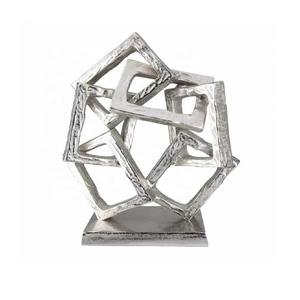 Figurine de table de style rare Accent décoratif unique pour l'affichage de l'espace de travail de bureau de salon et les utilisations fonctionnelles créatives - Product Image 2