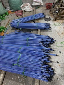 Poignées de balai durables revêtues de PVC en bois d'eucalyptus écologique avec tête en plastique portable Style de base Fabriqué au Vietnam - Product Image 6