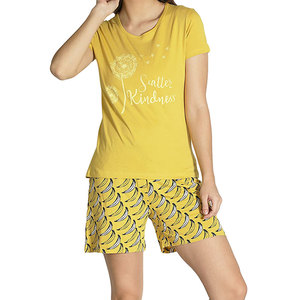 Ensemble court pour femmes, look tendance, tissu respirant et doux, confortable, style streetwear, ensemble deux pièces - Product Image 1