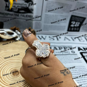 Bague Croix en Argent 925 Sertie de Diamants Moissanite, Bijou Croix Luxe Hip Hop pour Cadeau - Product Image 2