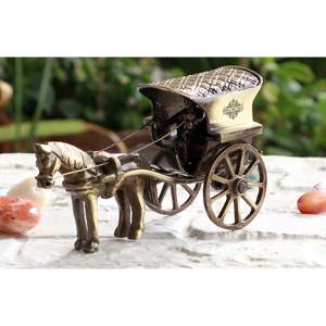 Figura Decorativa de Carruaje de Caballos en Latón Hecha a Mano por Indian Art Villa, 6.5x12.5 cm, para Hogar, Hotel u Oficina - Product Image 1