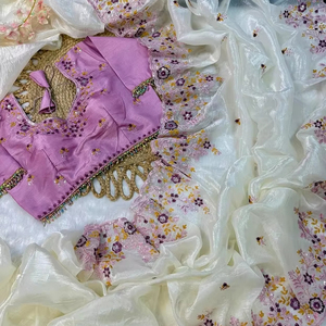 El último diseñador de boutique indio, la última blusa Sari de seda suave rosa blanca tradicional, ropa de fiesta elegante exclusiva llamativa - Product Image 1